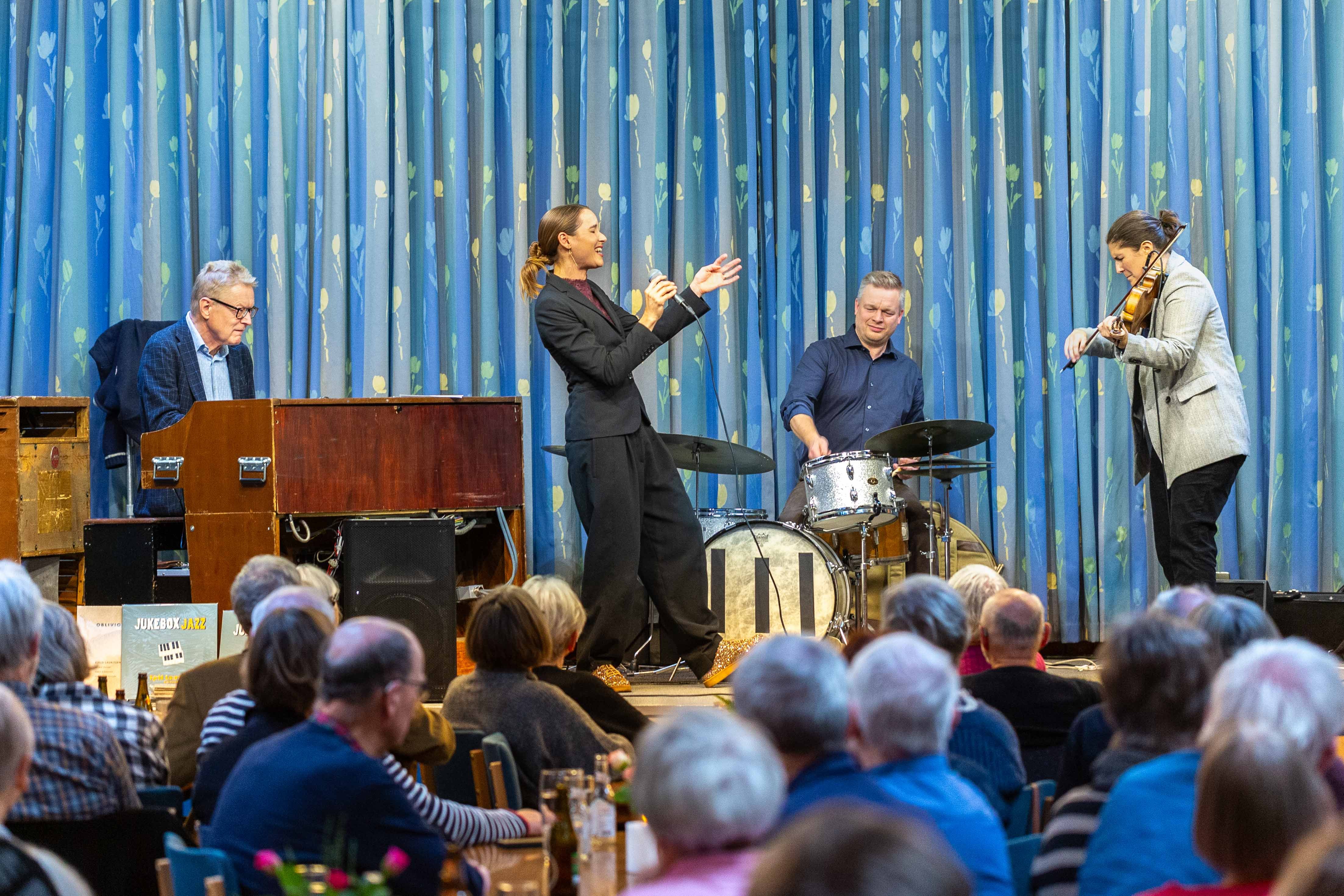 Kjeld Lauritsen Duo feat. Caroline Bugala og Alice Carreri - Laden i Holstebro, November 2024