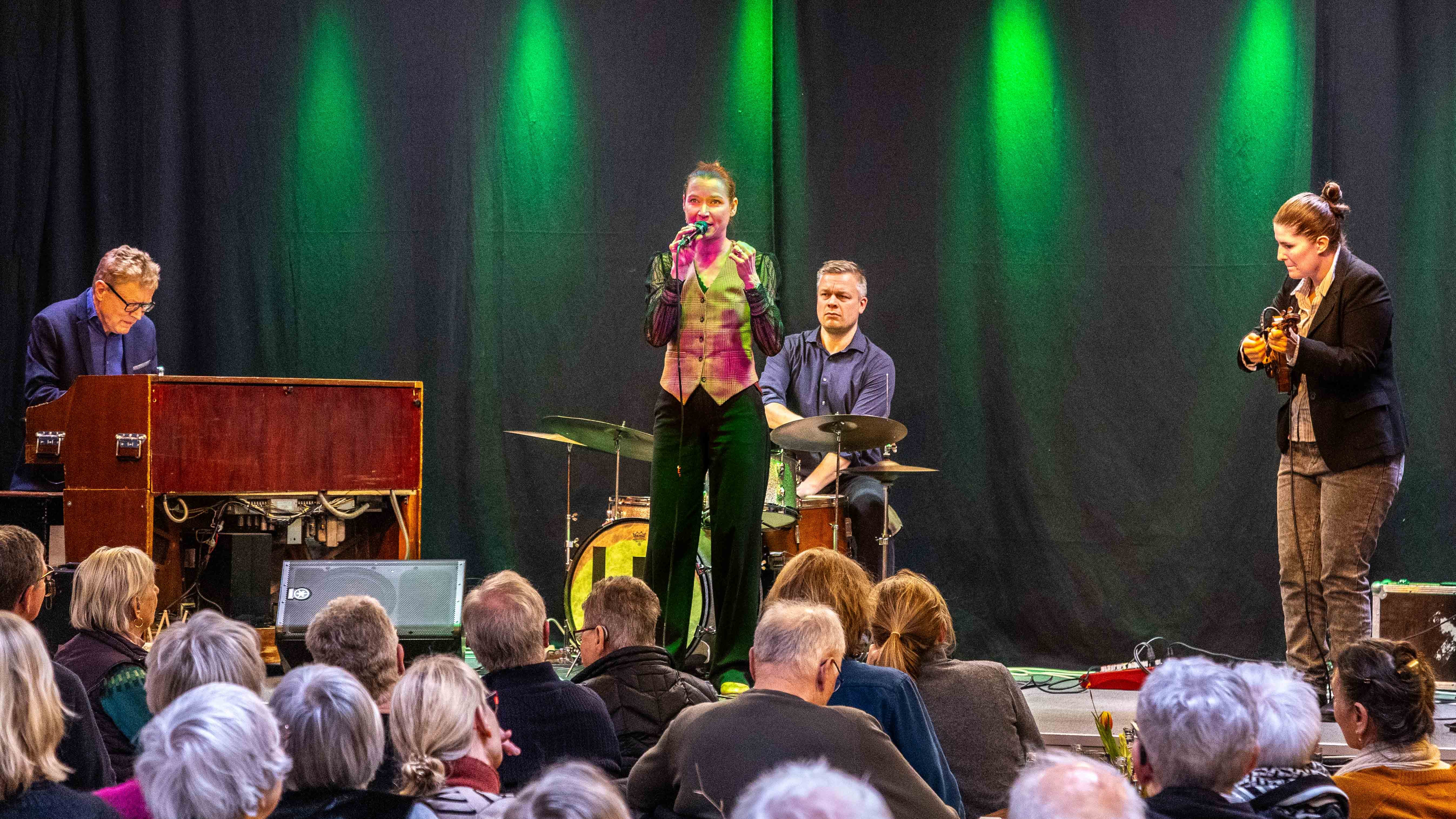 Kjeld Lauritsen Quartet med Alice Carreri, Espen Laub von Lillienskjold og Caroline Bugala - d. 21. februar 2026